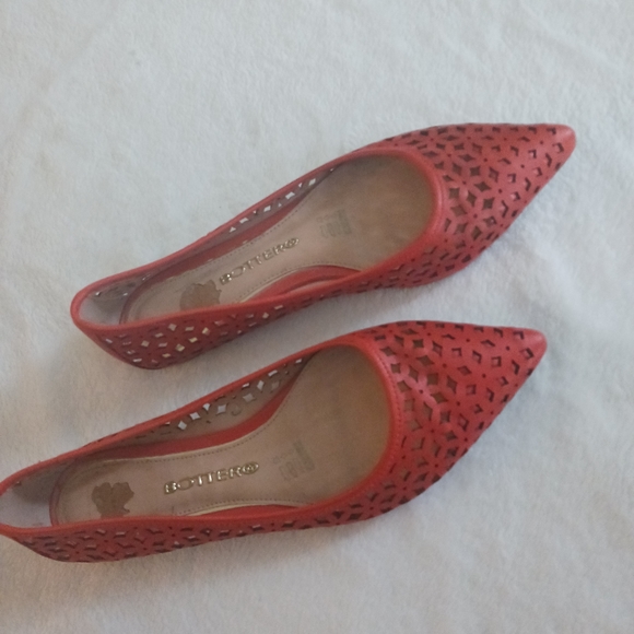 Bottero • Women's Orange Brazilian Laser-Cut Pointy Toe Leather Ballet F… - Picture 11 of 11